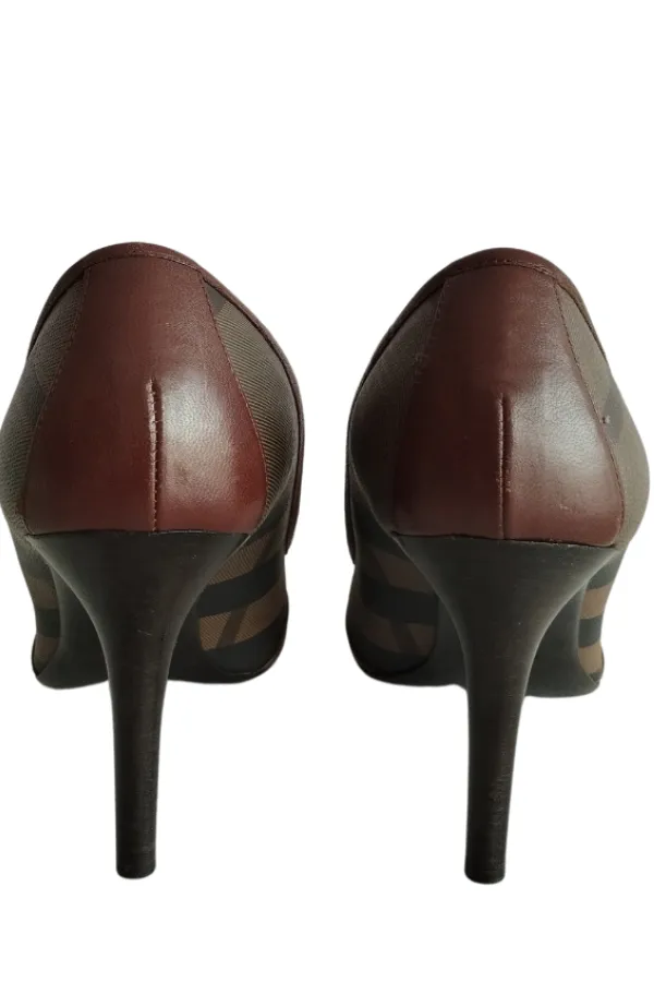 Burberry Pumps