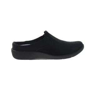 Clarks Sillian Wild Clog (Wide) Women's Shoes Black