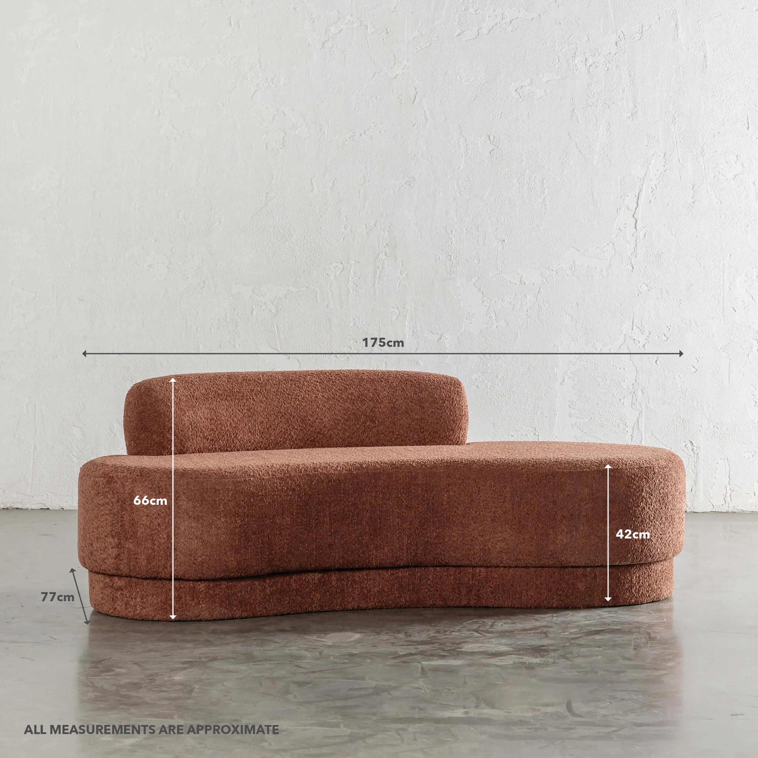 SEVILLA CURVE DAYBED  |  CARMEN RUST BOUCLE